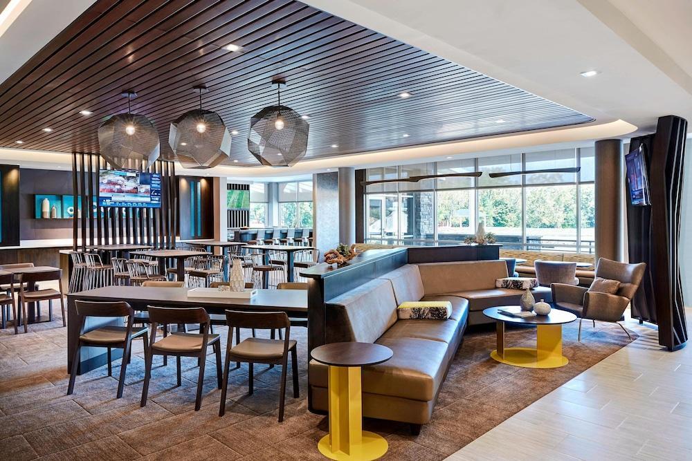 Springhill Suites Winchester Exterior photo