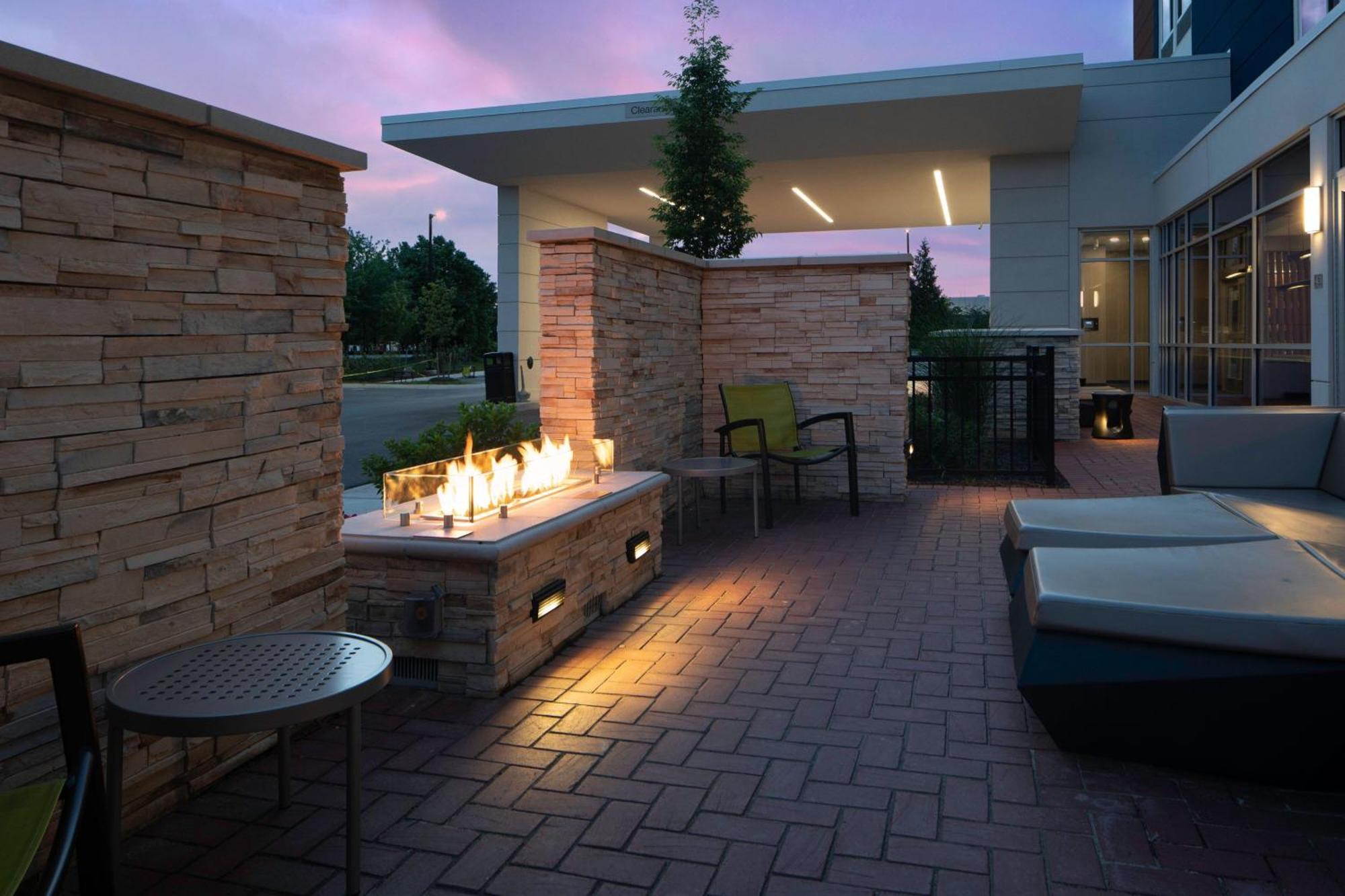 Springhill Suites Winchester Exterior photo