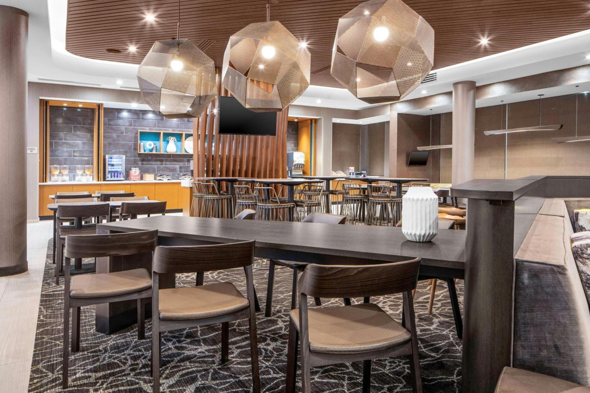 Springhill Suites Winchester Exterior photo